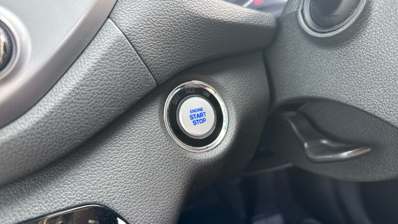 Hyundai Tucson 2.0 CRDi Blue Drive Premium SE 5dr 2WD Diesel Estate